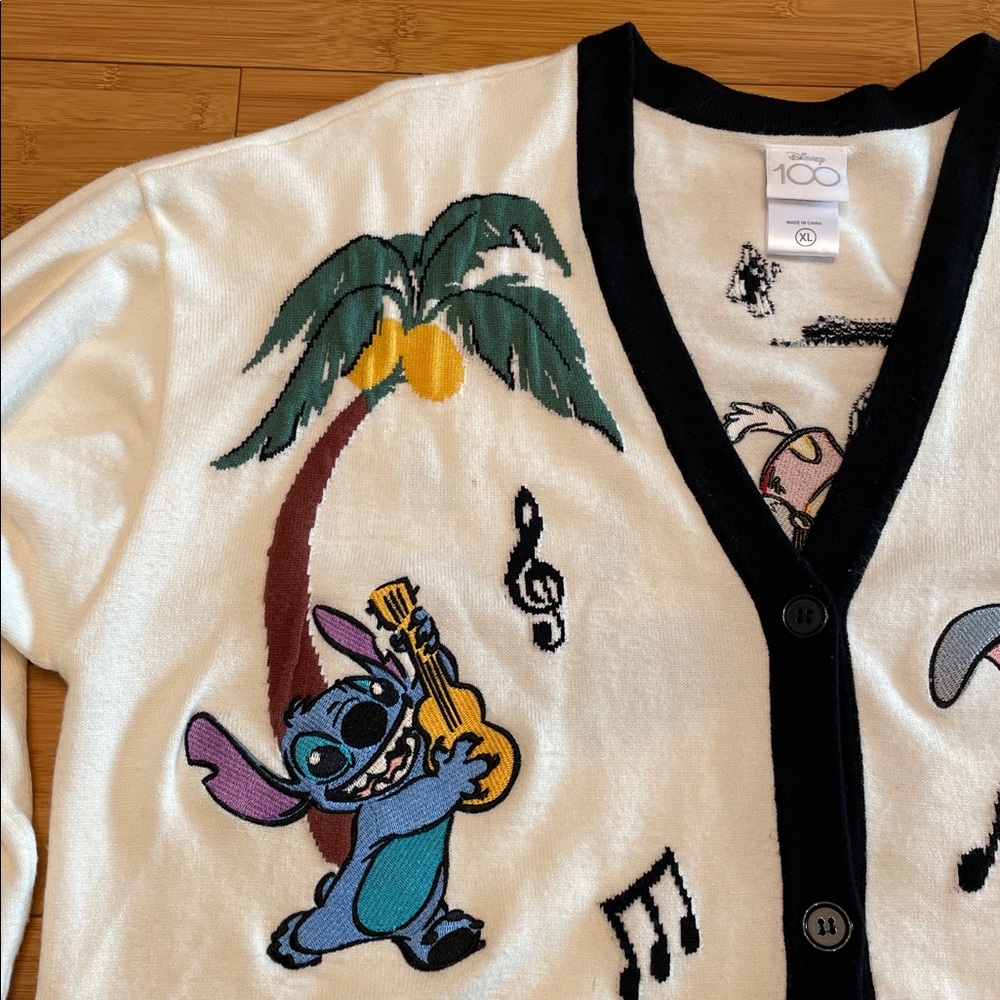 Disney 100 Musical Characters Cardigan Sx XL BoxLunch Exclusive V-neck Button Up - Picture 16 of 17